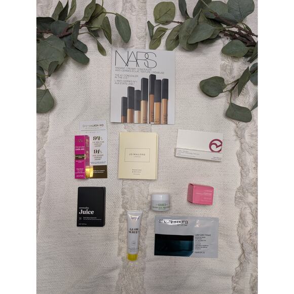 Sephora Deluxe Sized Beauty Sample Bag - Picture 11 of 12